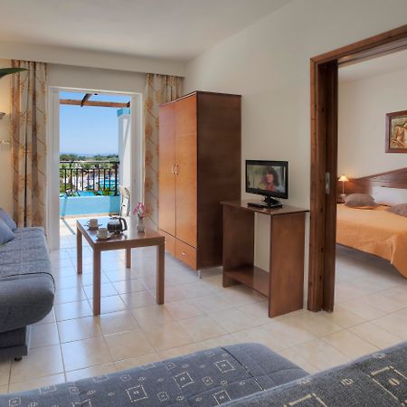 Corali Hotel Тигаки Номер фото
