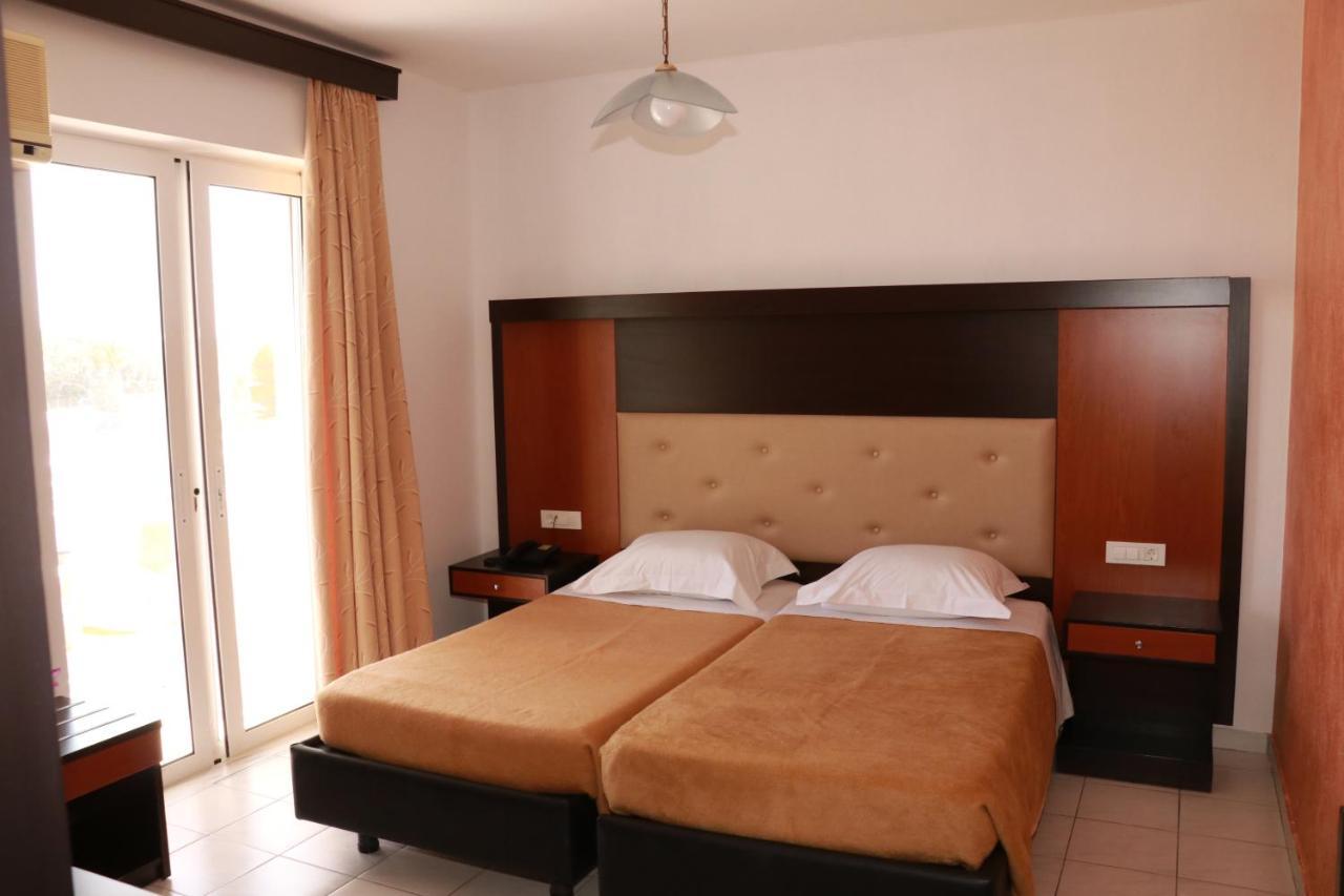 Corali Hotel Тигаки Экстерьер фото