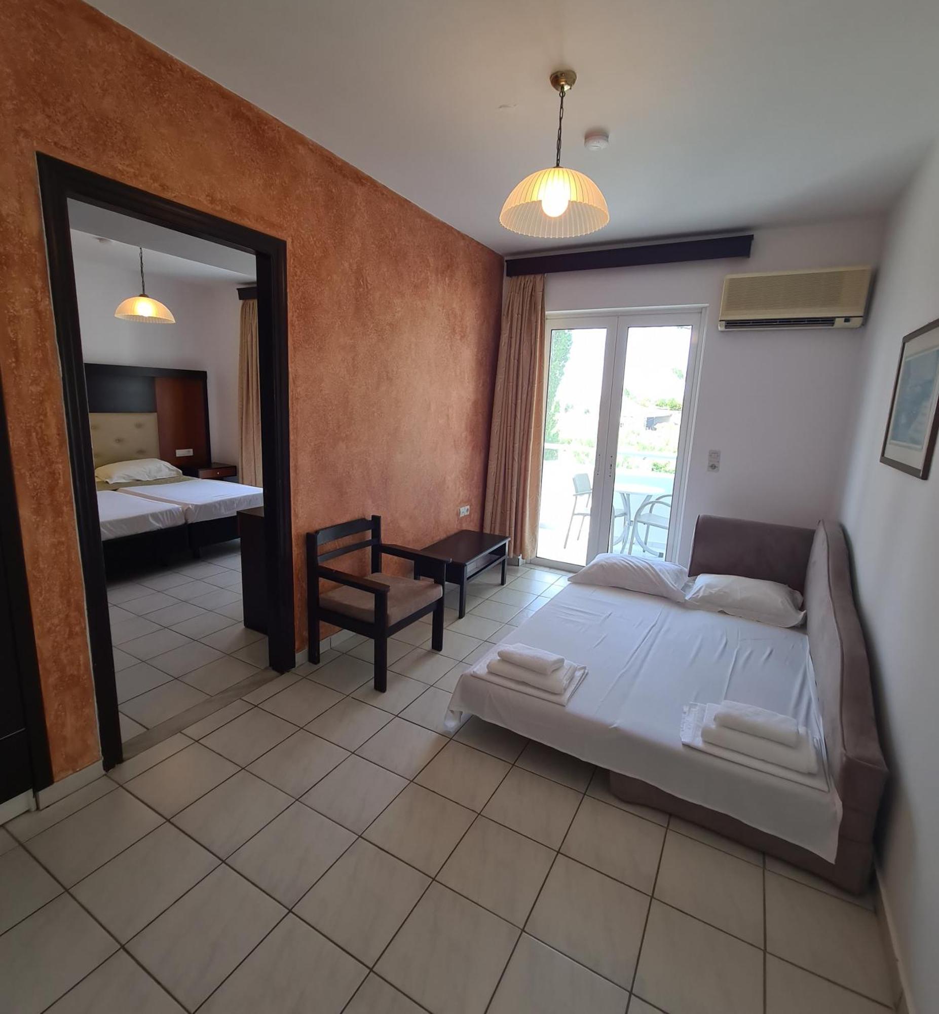 Corali Hotel Тигаки Экстерьер фото